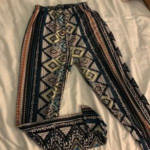 Patterned leggings